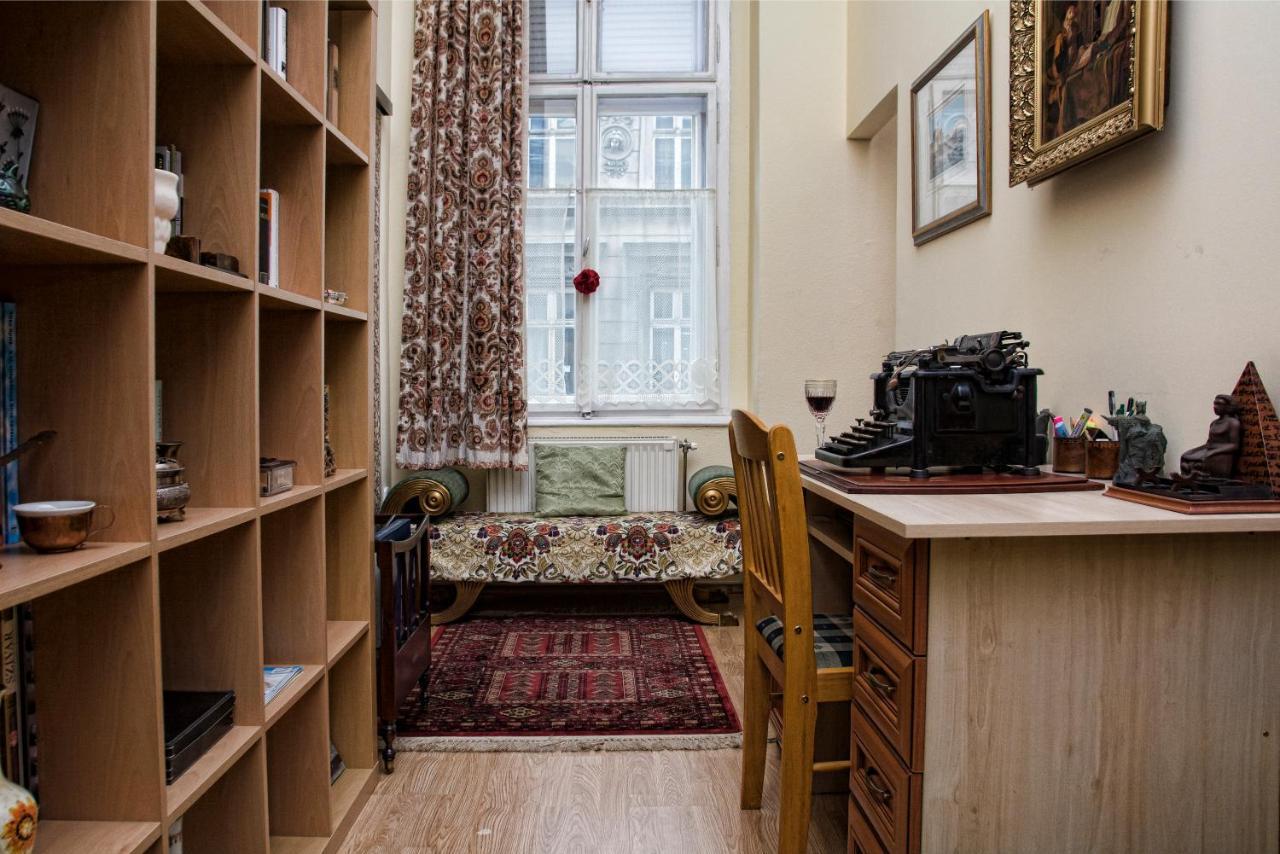 New Broadway Classic Apartments Будапеща Екстериор снимка