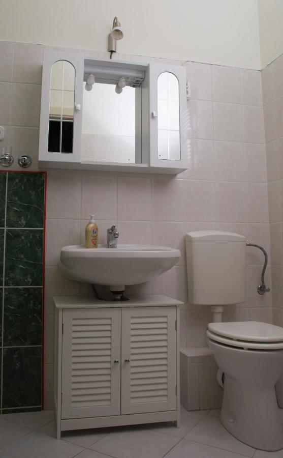 New Broadway Classic Apartments Будапеща Стая снимка